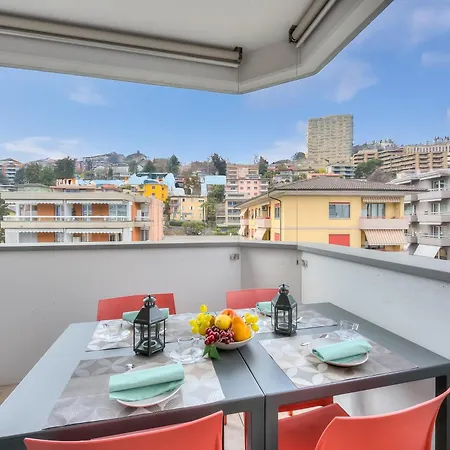 Quadrifoglio Apartment With Terrace - Happy Rentals Διαμέρισμα Λουγκάνο
