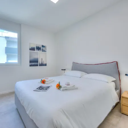 Apartman Quadrifoglio Apartment With Terrace - Happy Rentals *
