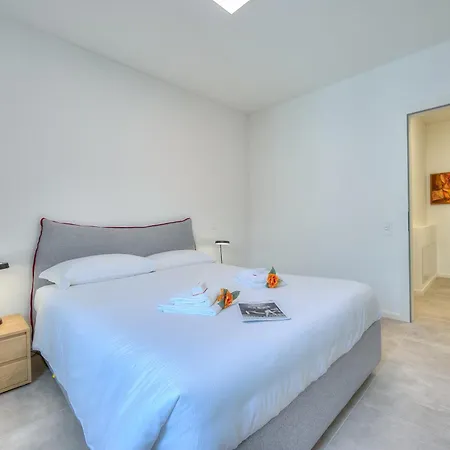 Quadrifoglio Apartment With Terrace - Happy Rentals Apartman *